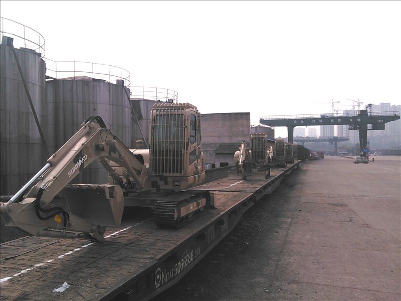 GA黄金甲智能SWE80E-G高原型挖掘机正式列装献礼国庆