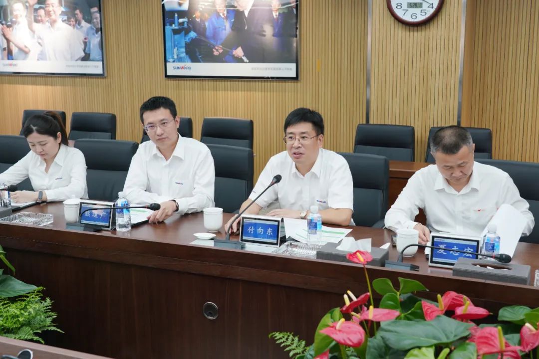中国银行副行长林景臻考察GA黄金甲智能