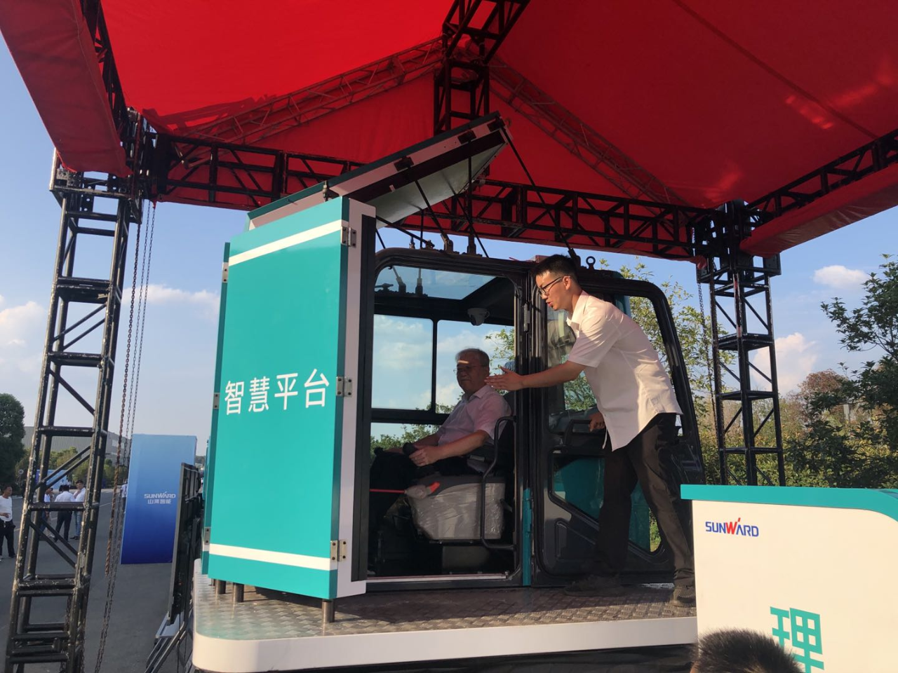 远程？+仿真培训！全球首创5G？胤抡媾嘌抵腔燮教ň柿料