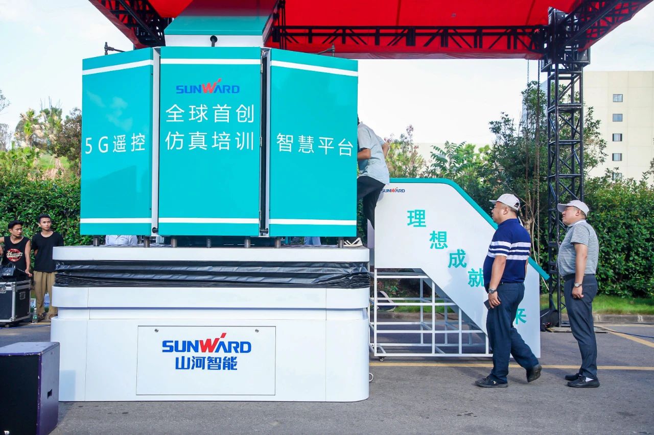 远程？+仿真培训！全球首创5G？胤抡媾嘌抵腔燮教ň柿料