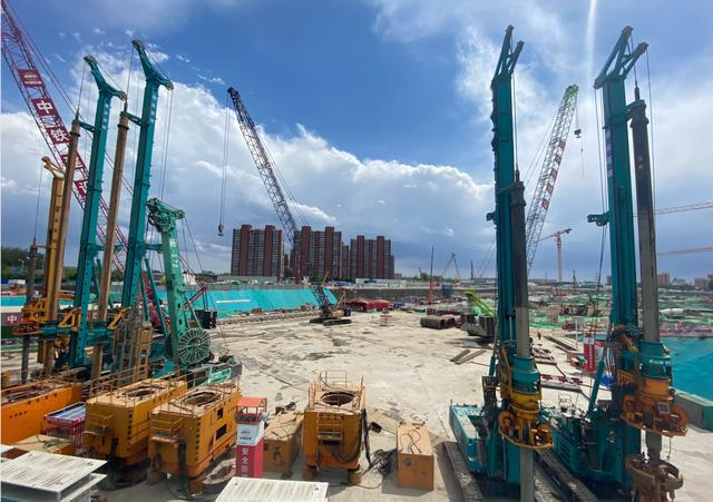大国重器！GA黄金甲智能超级装备助力北京城市副中心综合交通枢纽站建设