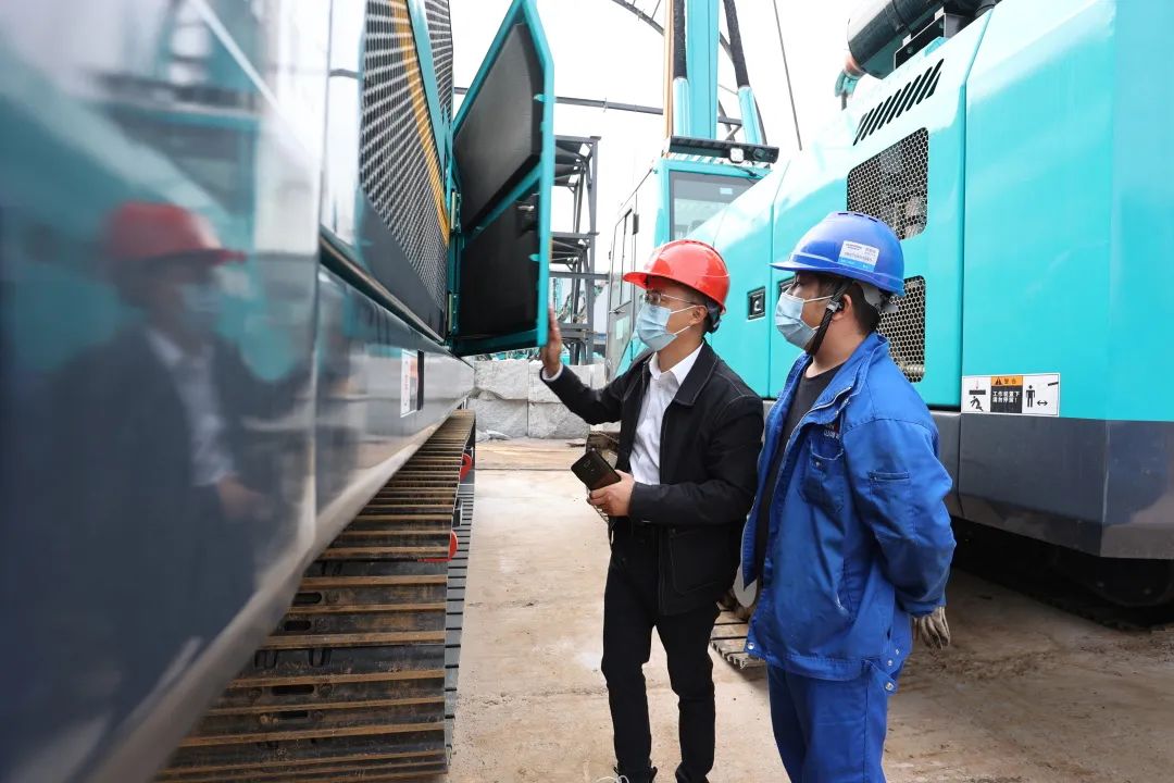 湖南日报：先行先试，开拓千亿美元新市。∥沂∈椎ザ手工程机械设备出口报关 GA黄金甲智能装备 昨天