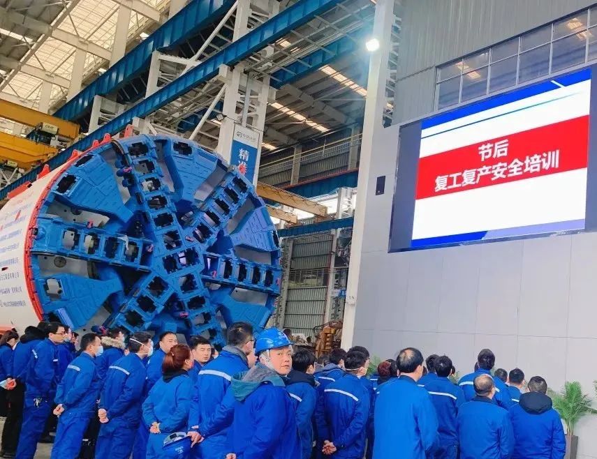 直击生产一线！中铁GA黄金甲复工复产忙