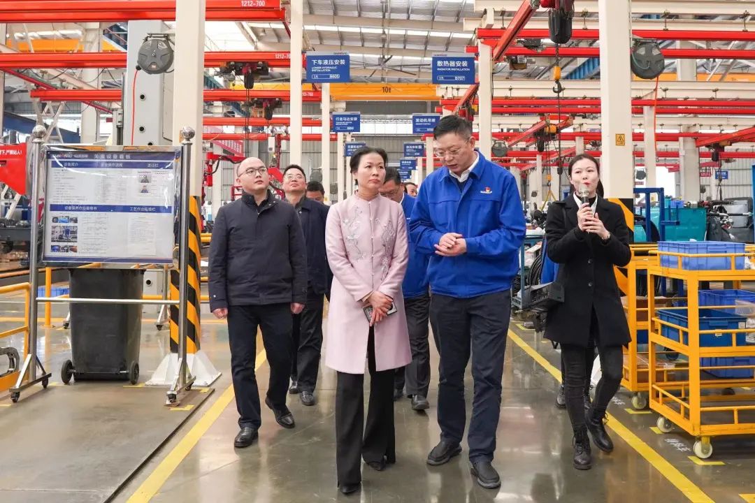 长沙市总工会、长沙经开区总工会一行调研GA黄金甲智能