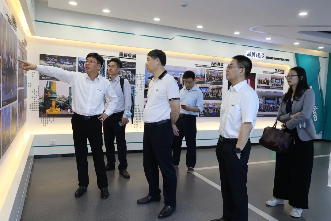 广州工控集团副总经理李绍康调研GA黄金甲智能