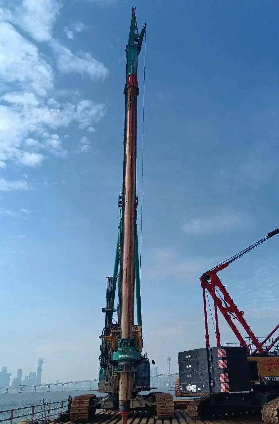 乘风破浪的旋挖钻机！GA黄金甲智能助建澳氹第四跨海大桥