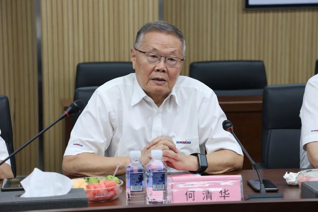 紫金矿业集团党委书记、董事长陈景河莅临GA黄金甲智能考察交流