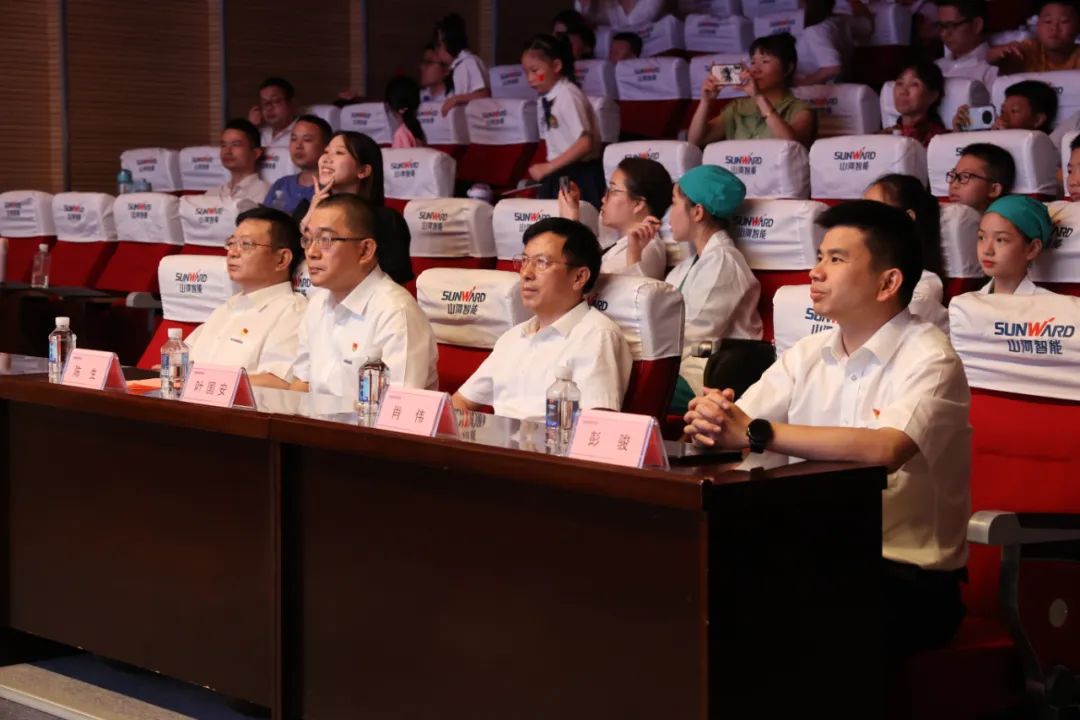 缤纷“暑”假，不负所“托”！GA黄金甲智能职工子女暑期托管班结业啦