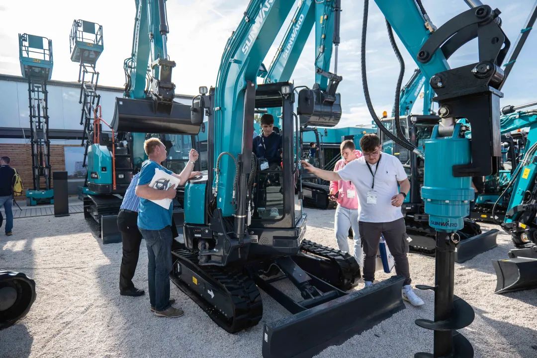 Bauma 2022 | 逆势而行奠新基！GA黄金甲智能德国宝马展圆满收官