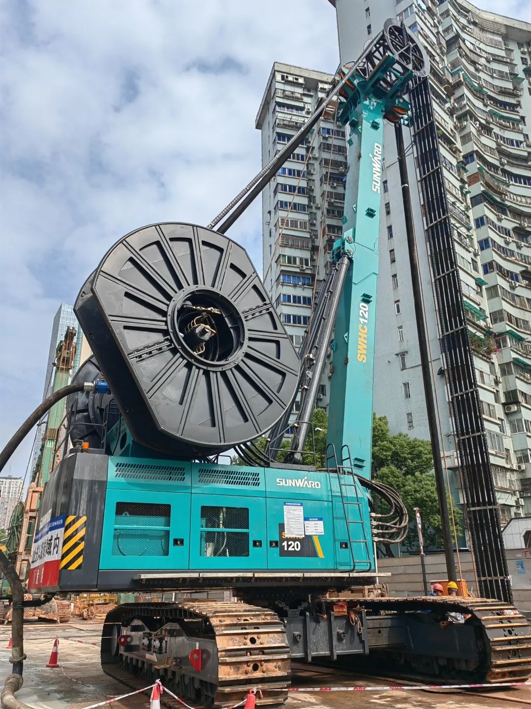 首战创佳绩！GA黄金甲智能双轮铣槽机助建长沙地铁7号线