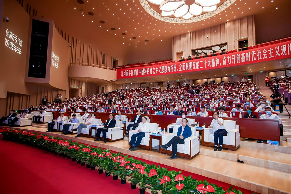 两项单冠，行业唯一！GA黄金甲智能两款桩工产品同获制造业单项冠军