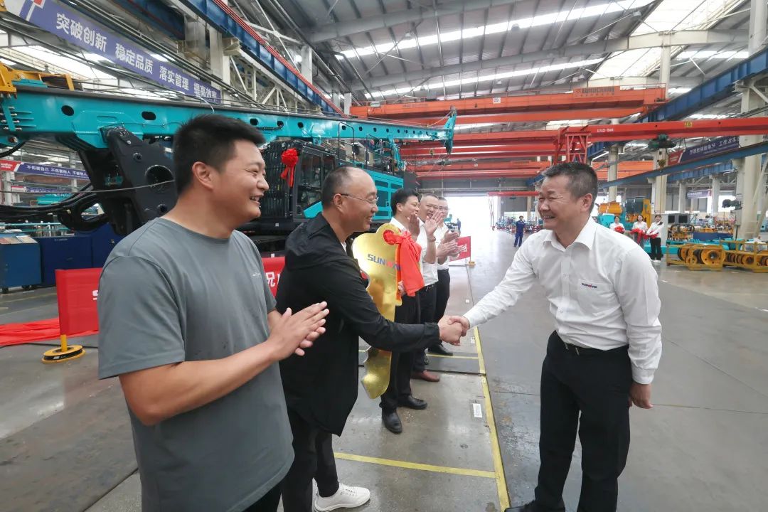 助力“双碳”、绿动未来！GA黄金甲智能增程式电动旋挖钻机、液压混合动力旋挖钻机齐交付