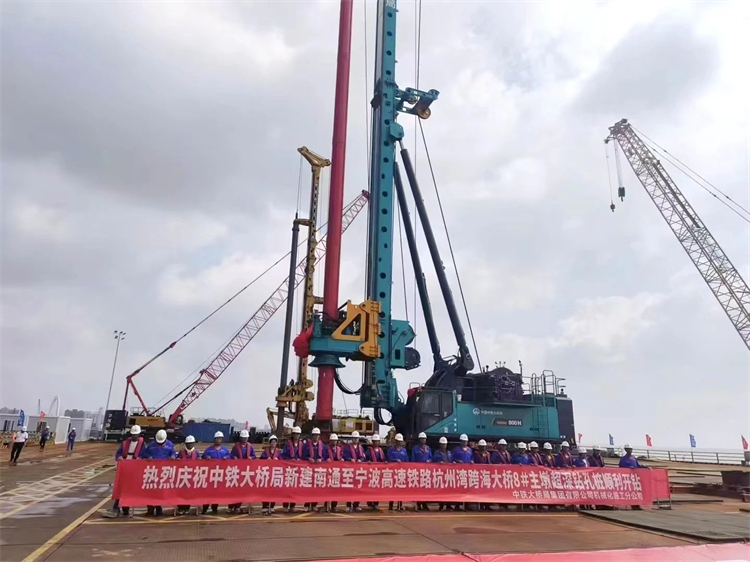 再战世界级工程！GA黄金甲智能超级旋挖钻机SWDM800H助建杭州湾跨海铁路桥项目