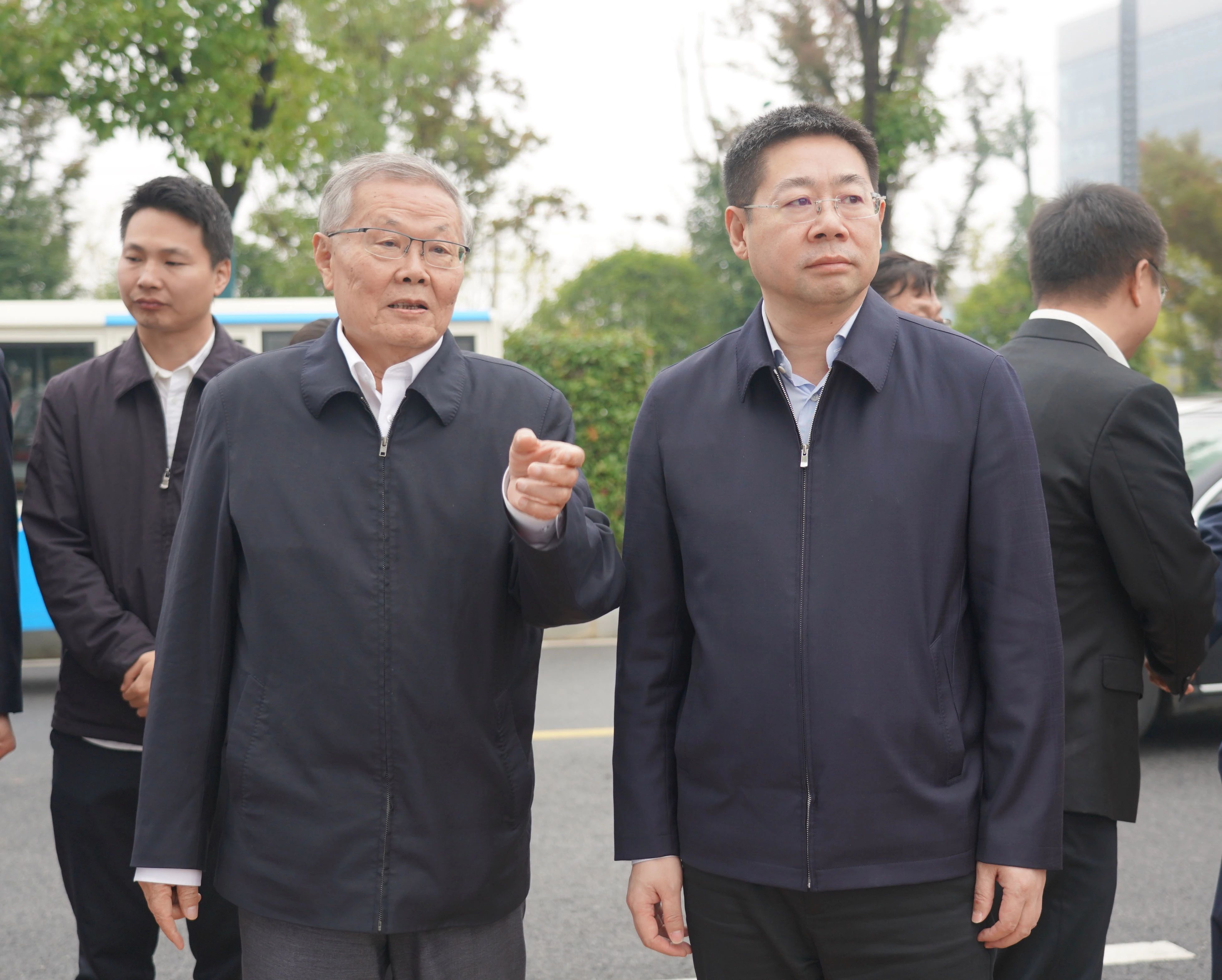 全国节水办主任蒋牧宸调研GA黄金甲智能节水工作