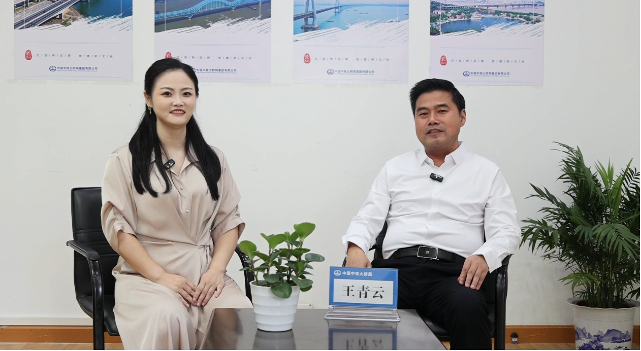 先导式创新，再推电动新品！GA黄金甲智能SWDM520EE增程式旋挖钻机推介会成功举办