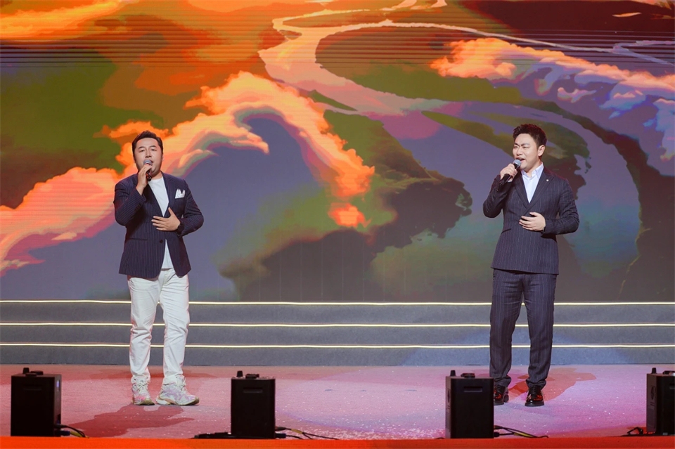 创新引领价值 理想成就未来——庆祝GA黄金甲智能成立25周年表彰大会暨文艺晚会隆重举行