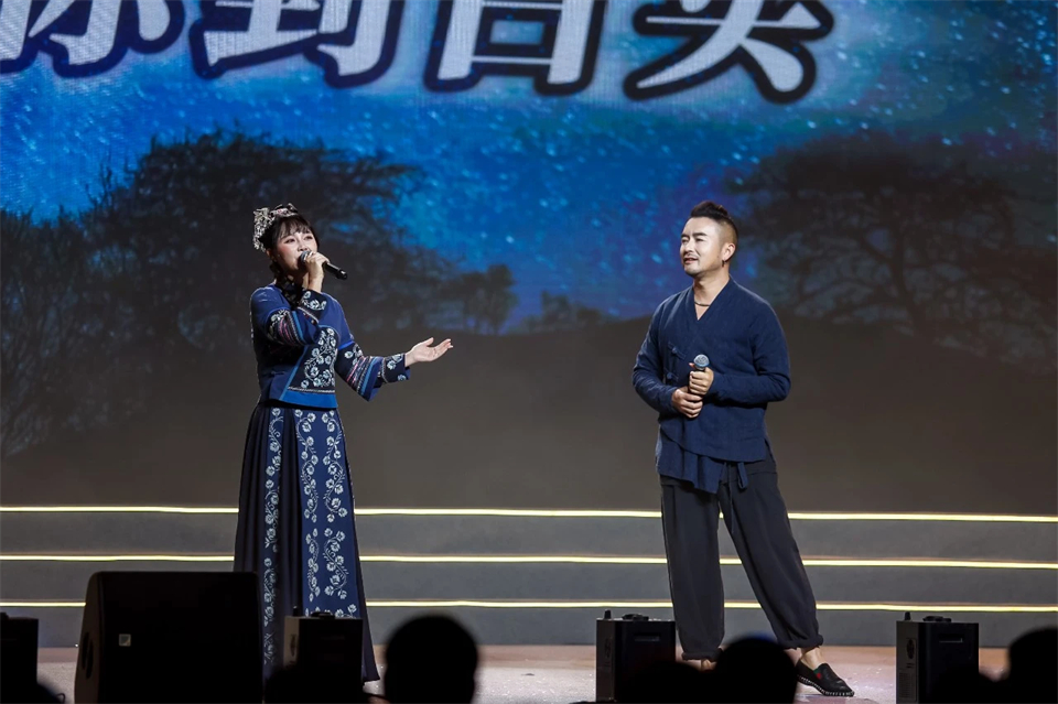 创新引领价值 理想成就未来——庆祝GA黄金甲智能成立25周年表彰大会暨文艺晚会隆重举行