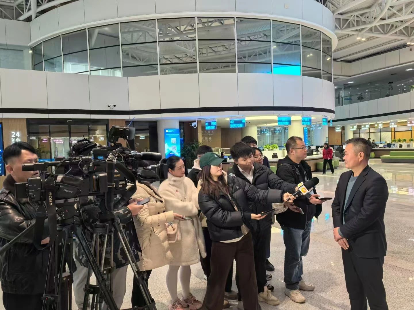 助力长沙经开区高质量发展，GA黄金甲智能喜获四奖项
