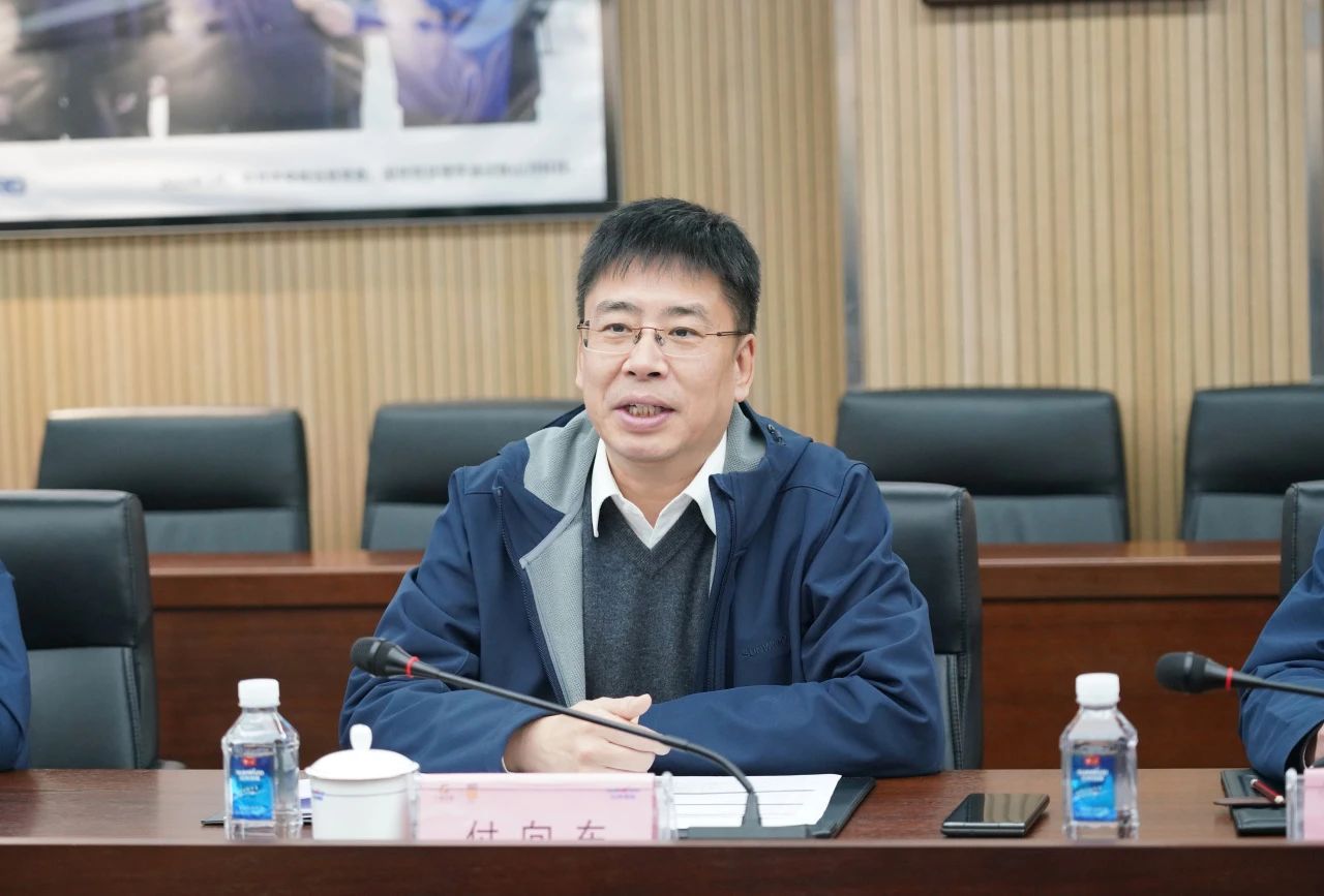 中国出口信用保险公司到访GA黄金甲智能