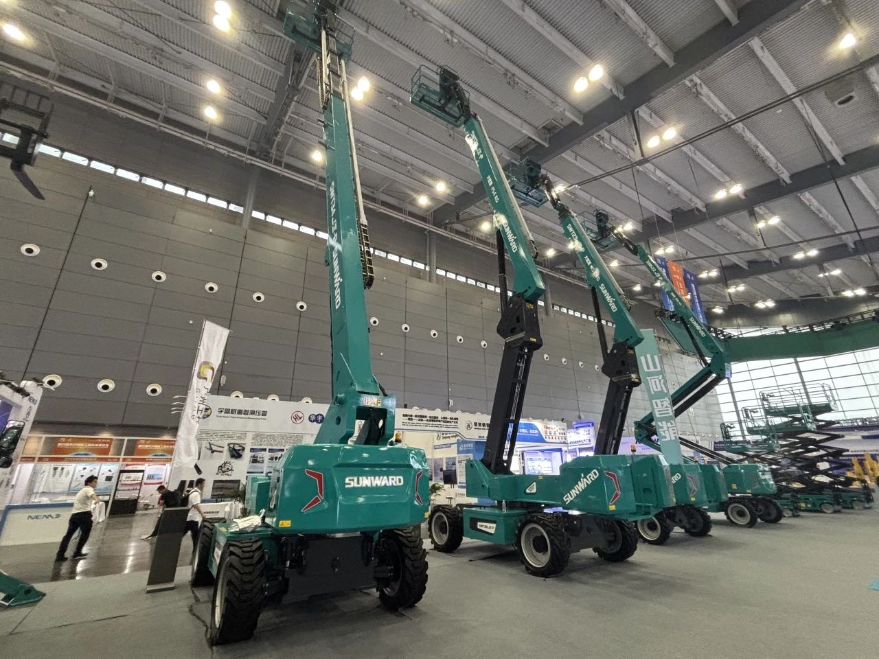2025 CICEE | GA黄金甲智能SWT34JE-P电动直臂式高空作业平台重磅发布！