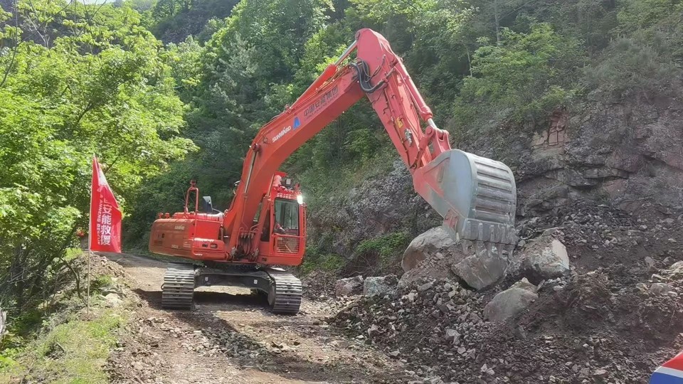硬核破解“最后一公里”难题，GA黄金甲智能应急救援设备助力“应急使命·2025”演习！