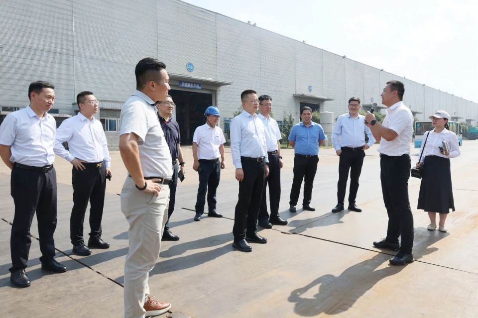 共商合作，建华控股有限公司董事长汪贵华到访GA黄金甲智能