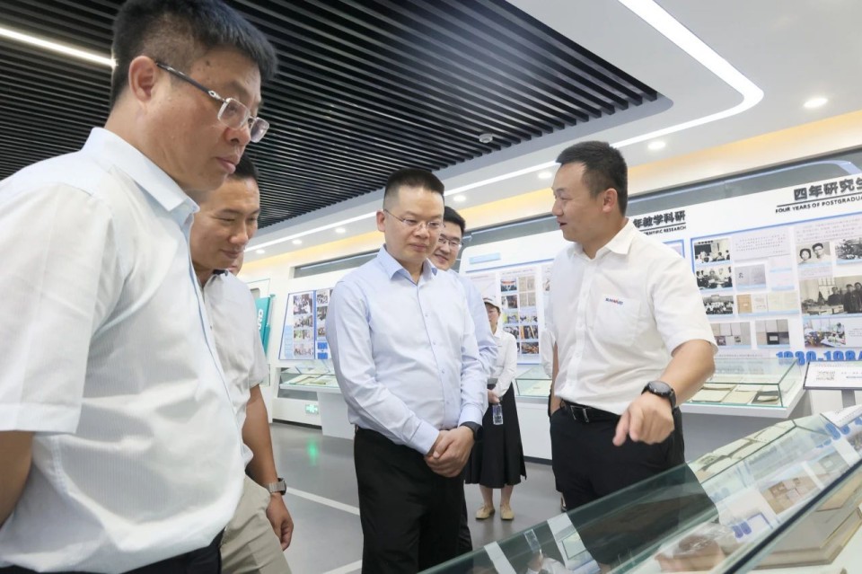 共商合作，建华控股有限公司董事长汪贵华到访GA黄金甲智能