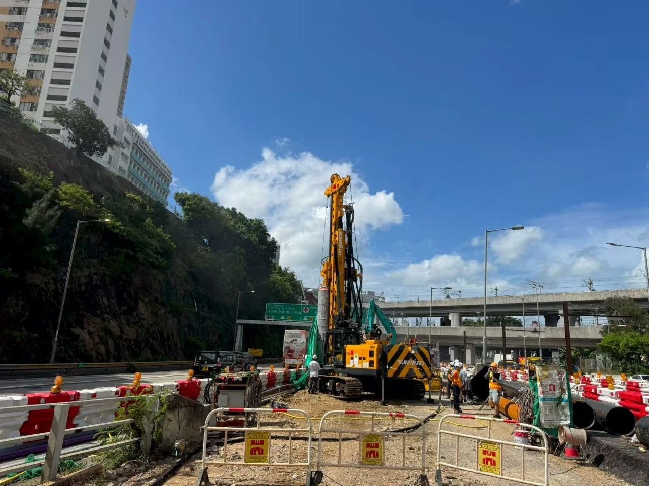硬核首秀！GA黄金甲智能SWDTH800大直径潜孔锤钻机进击香港市场