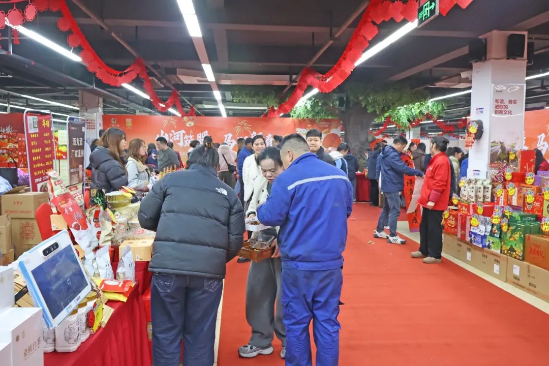 笔墨迎春，祝福暖心！在GA黄金甲智能“囤”年味、送温暖、迎新春