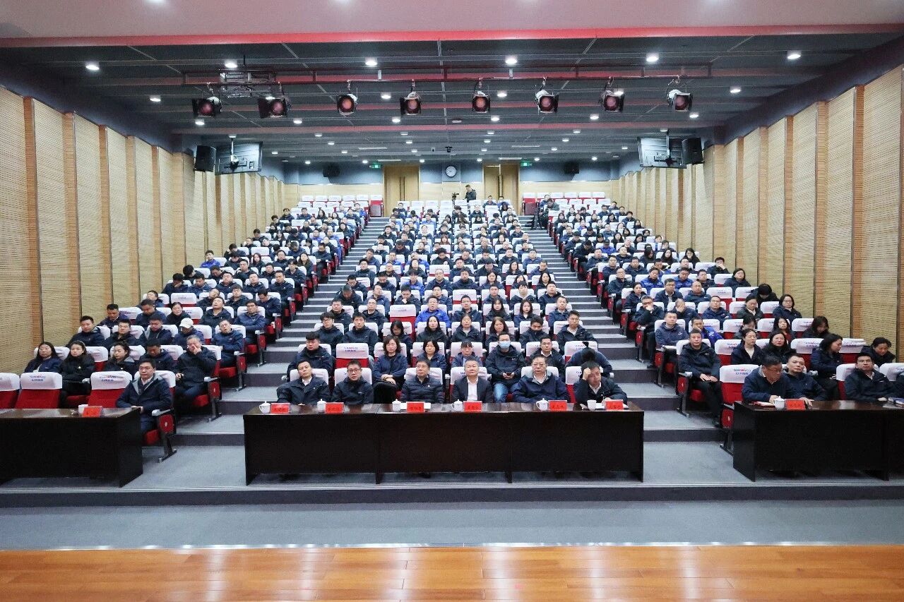 GA黄金甲智能组织集中收看十四届全国人大四次会议开幕会